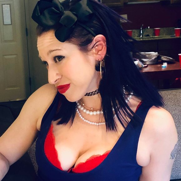 Meet your Posher, Kirsten - Picture 4 of 13